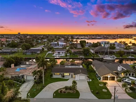 5122 SW 3rd Avenue Cape Coral FL 33914