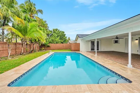 15930 SW 90th Avenue Palmetto Bay FL 33157