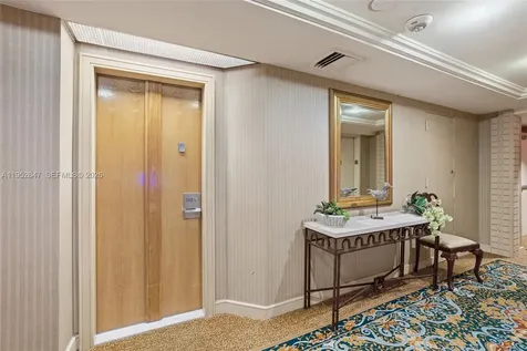 20185 E Country Club Drive Aventura FL 33180