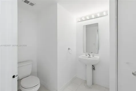 20185 E Country Club Drive Aventura FL 33180