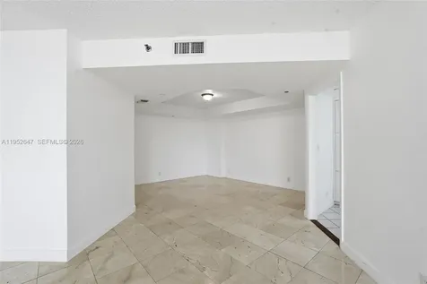 20185 E Country Club Drive Aventura FL 33180