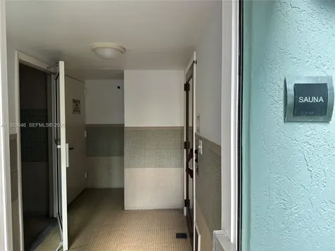 234 NE 3rd Street Miami FL 33132