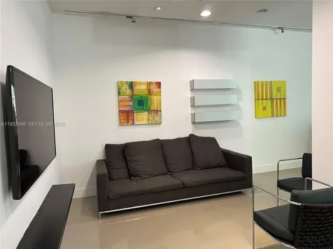234 NE 3rd Street Miami FL 33132