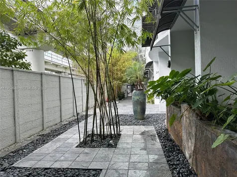 234 NE 3rd Street Miami FL 33132
