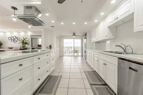 1800 NE 114th Street Miami FL 33181