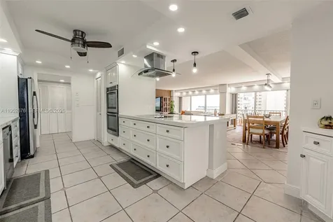 1800 NE 114th Street Miami FL 33181