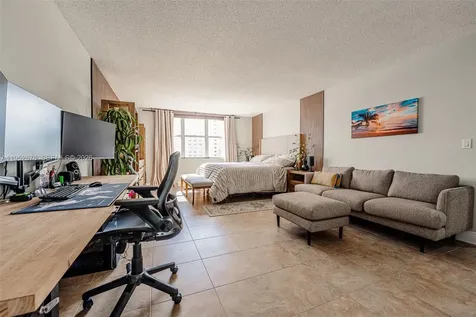 1800 NE 114th Street Miami FL 33181