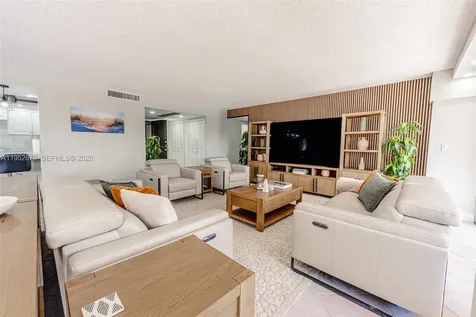 1800 NE 114th Street Miami FL 33181