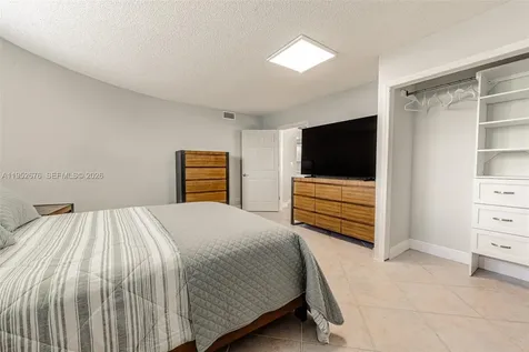 1800 NE 114th Street Miami FL 33181