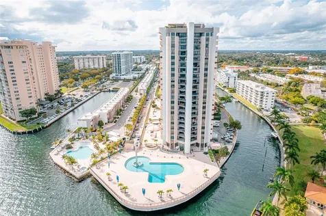 1800 NE 114th Street Miami FL 33181