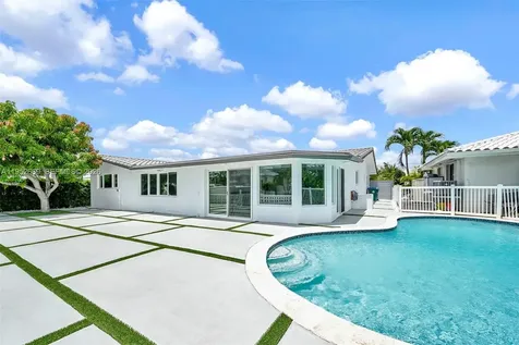 1250 NE 82nd Street Miami FL 33138