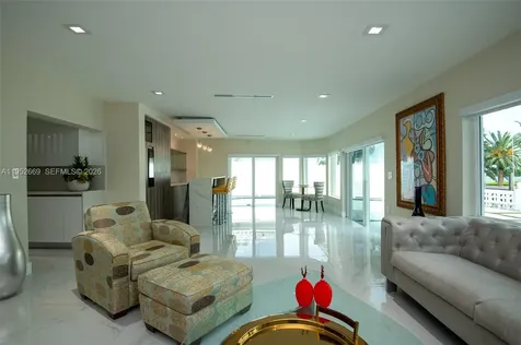 1250 NE 82nd Street Miami FL 33138