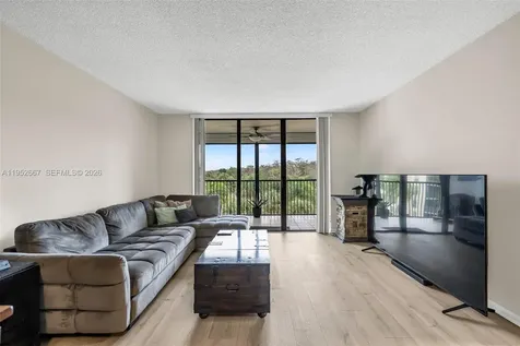 2900 NW 42nd Avenue Coconut Creek FL 33066