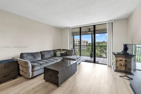 2900 NW 42nd Avenue Coconut Creek FL 33066
