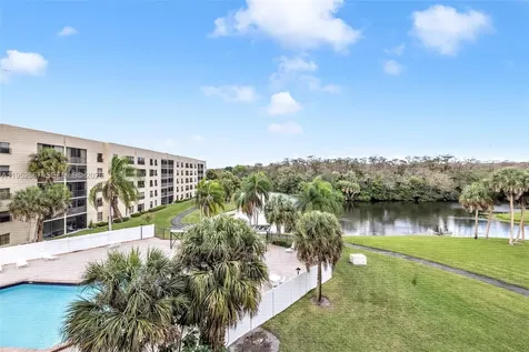2900 NW 42nd Avenue Coconut Creek FL 33066