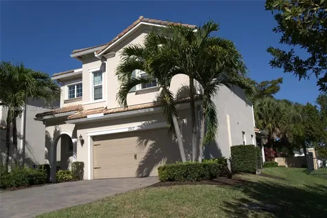 3917 Mahogany Lane Hollywood FL 33021