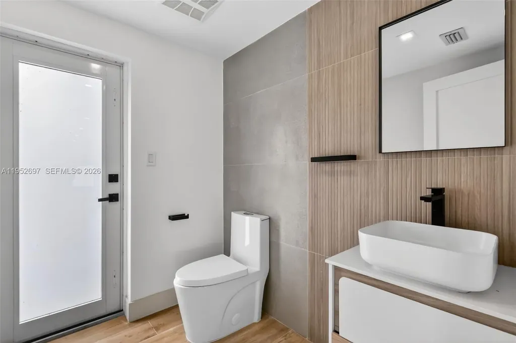 1917 N Swinton Avenue Delray Beach FL 33444