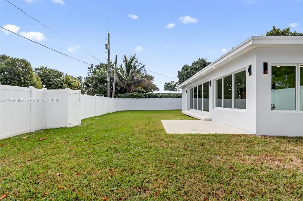 1917 N Swinton Avenue Delray Beach FL 33444