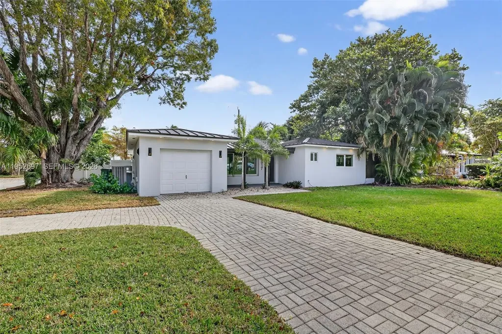 1917 N Swinton Avenue Delray Beach FL 33444