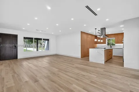 1917 N Swinton Avenue Delray Beach FL 33444