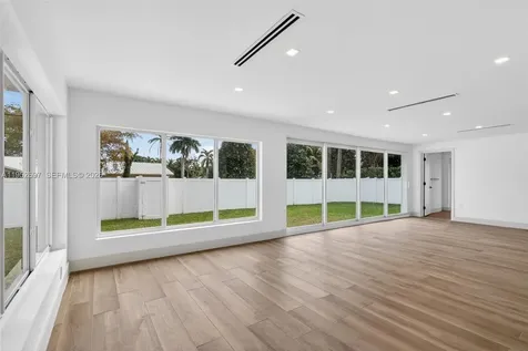 1917 N Swinton Avenue Delray Beach FL 33444