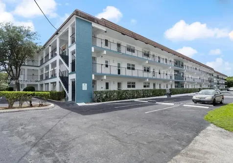 1501 S Ocean Boulevard Lauderdale By The Sea FL 33062