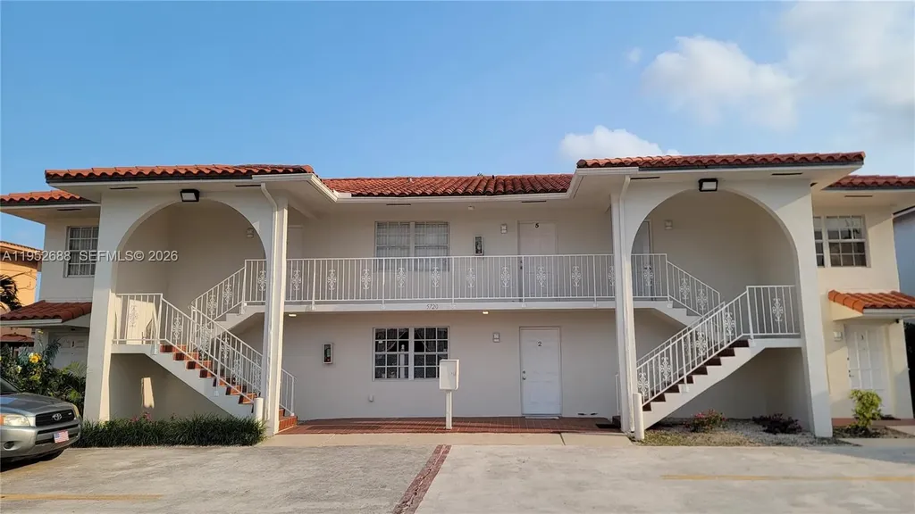 5720 SW 5th Street Miami FL 33144