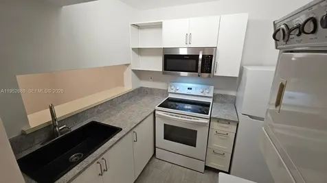5720 SW 5th Street Miami FL 33144