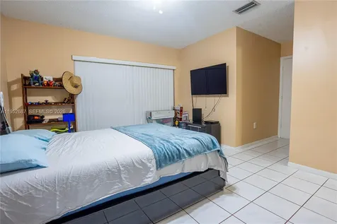699 NW 134th Place Miami FL 33182