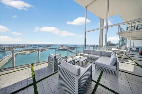 1100 Biscayne Boulevard Miami FL 33132