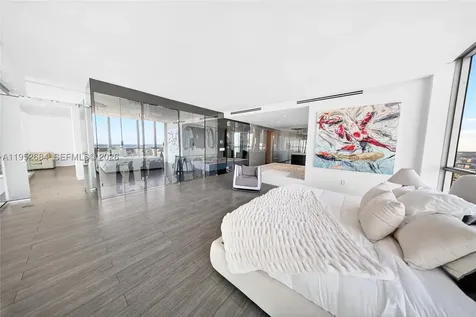 1100 Biscayne Boulevard Miami FL 33132