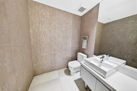 1100 Biscayne Boulevard Miami FL 33132