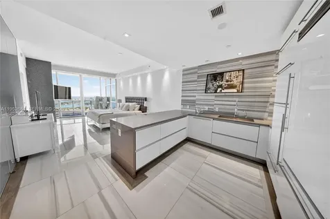 1100 Biscayne Boulevard Miami FL 33132