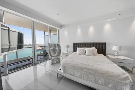 1100 Biscayne Boulevard Miami FL 33132