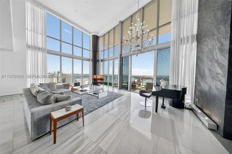 1100 Biscayne Boulevard Miami FL 33132