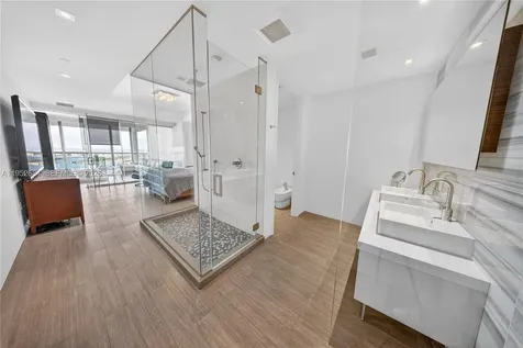 1100 Biscayne Boulevard Miami FL 33132