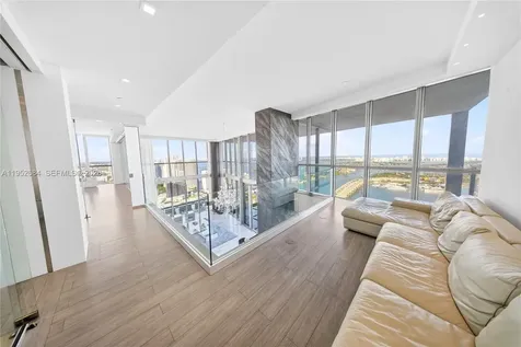1100 Biscayne Boulevard Miami FL 33132