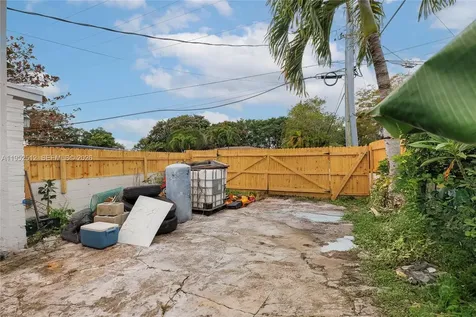 14601 NW 10th Avenue Miami FL 33168