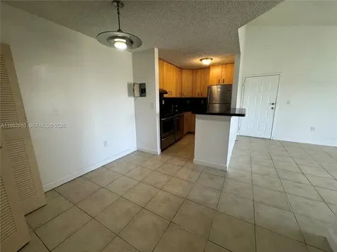 7235 NW 179th Street Hialeah FL 33015