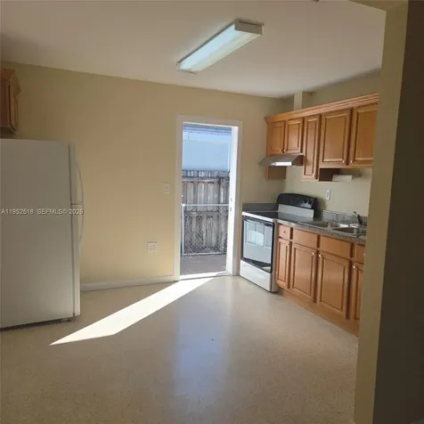 7401 SW 21st Street Miami FL 33155