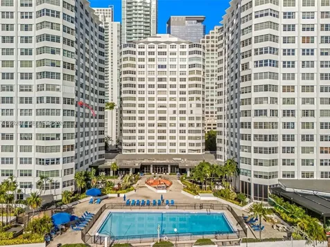 905 Brickell Bay Drive Miami FL 33131