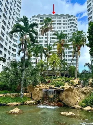 905 Brickell Bay Drive Miami FL 33131