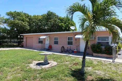 205 SE 10th Street Hallandale Beach FL 33009