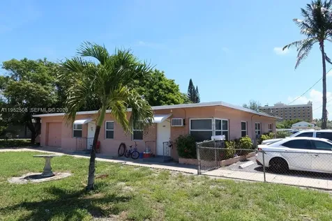 205 SE 10th Street Hallandale Beach FL 33009