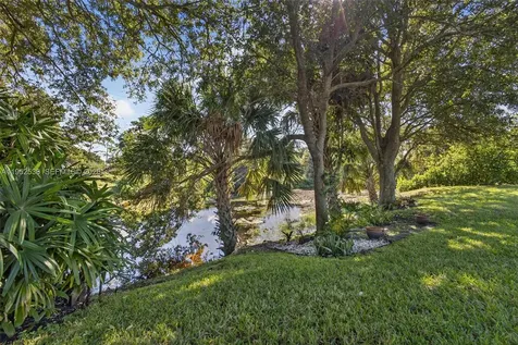 5060 Mongo Way Palm Beach Gardens FL 33418