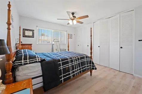 2772 Dudley Drive E West Palm Beach FL 33415