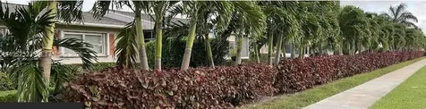 2772 Dudley Drive E West Palm Beach FL 33415