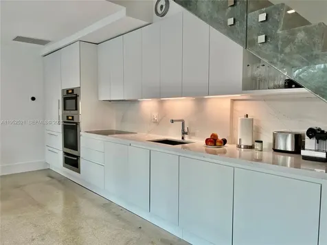 50 S Pointe Drive Miami Beach FL 33139
