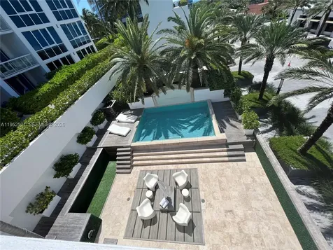 50 S Pointe Drive Miami Beach FL 33139