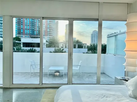 50 S Pointe Drive Miami Beach FL 33139